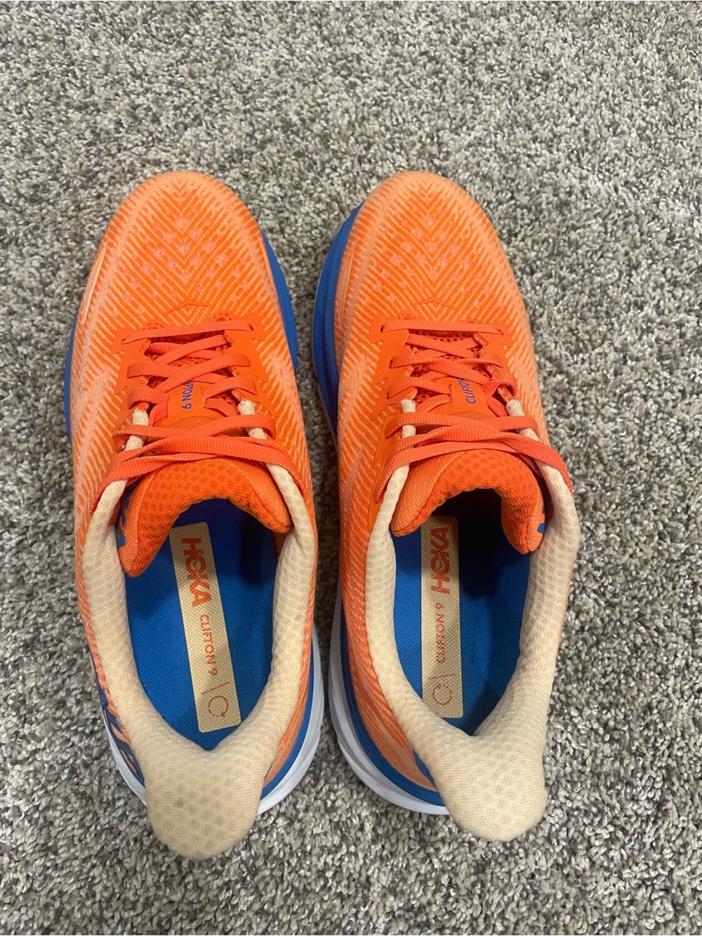 HOKA Clifton 9 men’s size 10.5 - Picture 5 of 8